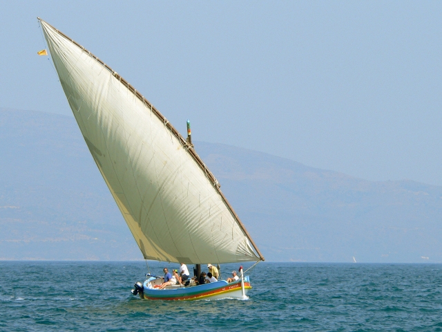 Vela con viento